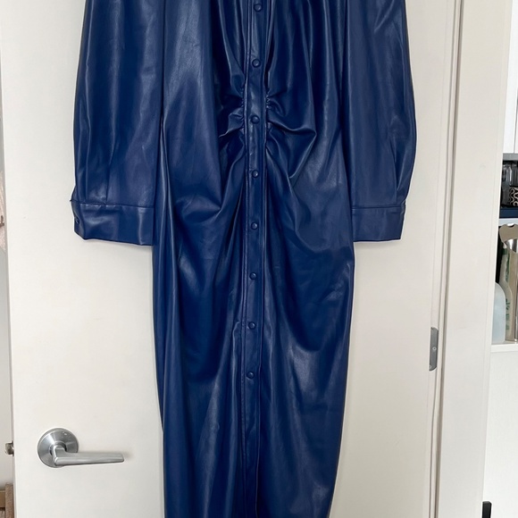 Gorgeous blue faux leather dress XXL - Picture 9 of 13